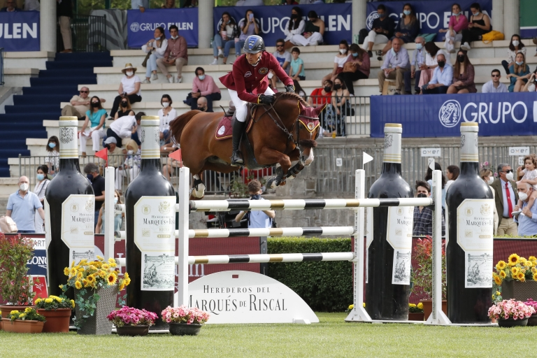 Shanghai Swans Soar to Pole Position at GCL Madrid
